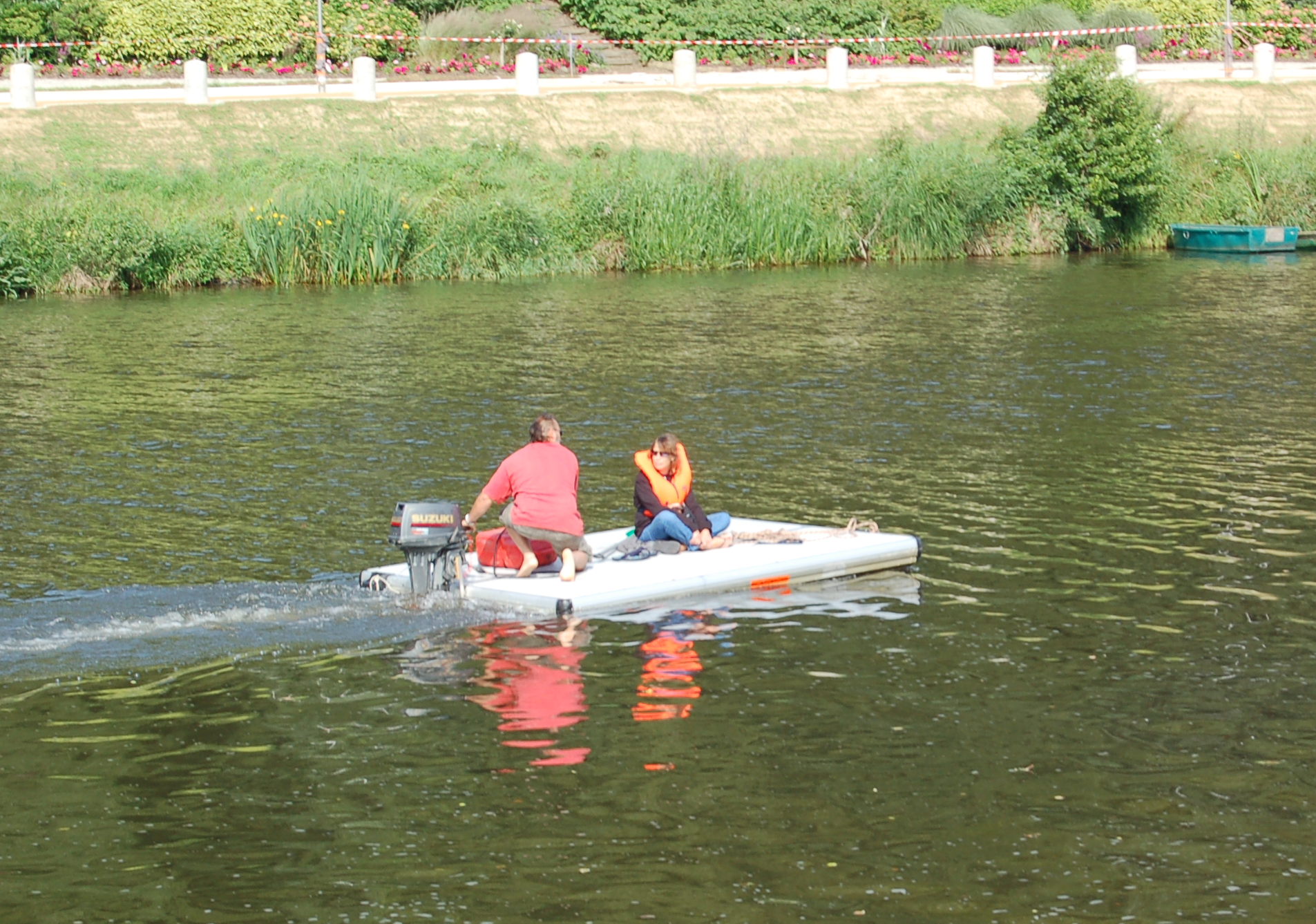 radeau flottant