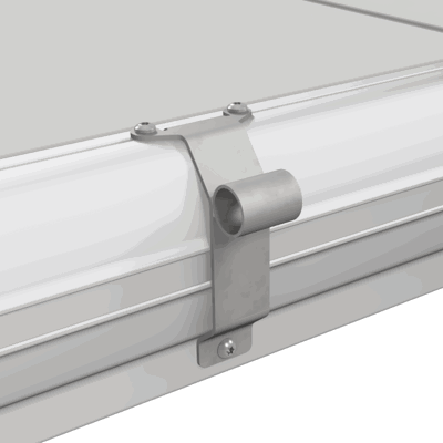 EasyFloat flytbrygga med monterat fäste för landgång, för säker anslutning till land