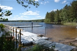 Södertälje ramp och brygga vid sjön