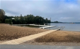 Tillgänglig badramp och badbrygga vid Vårbybadet, Vårby